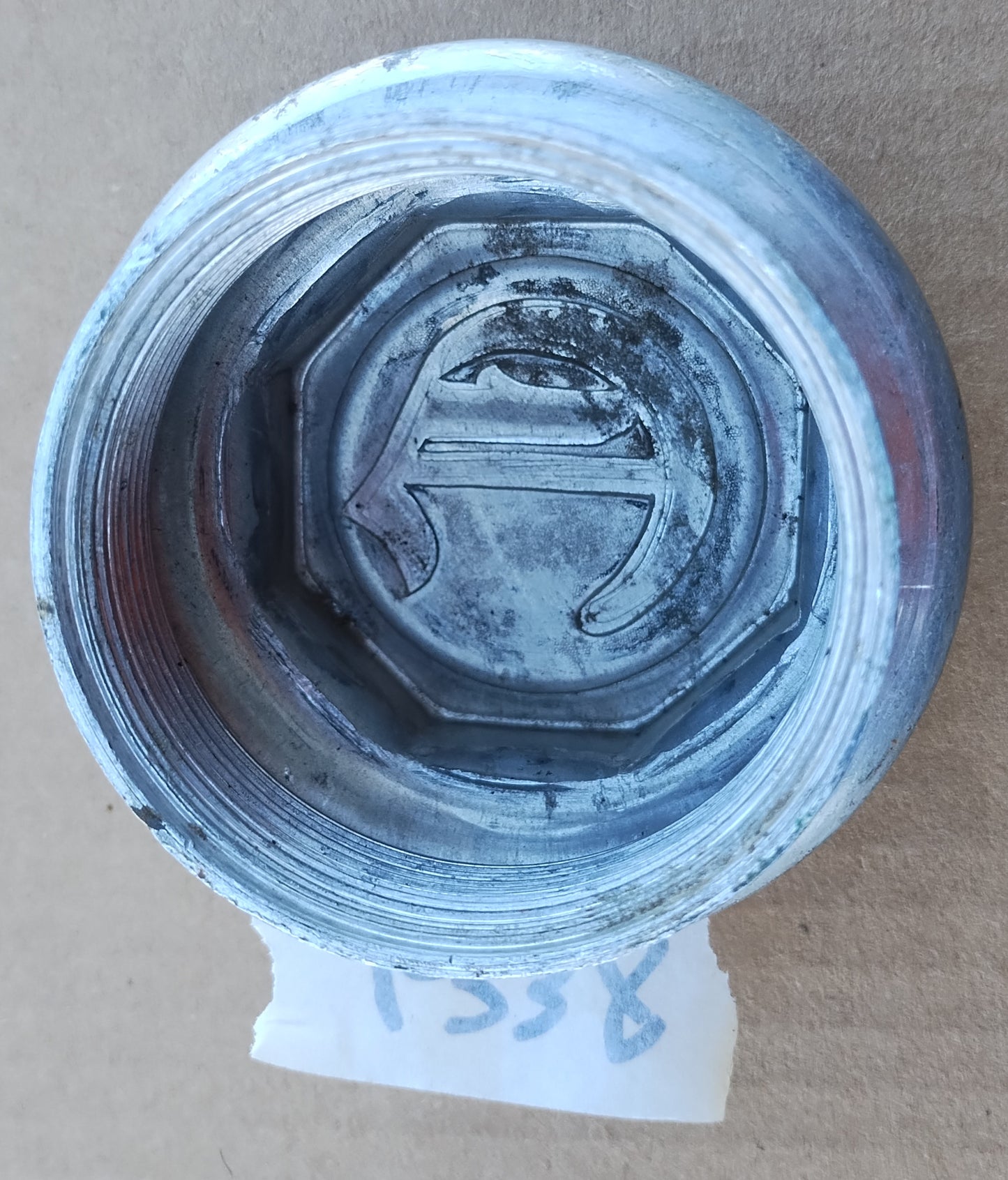 1920s 30s Chrysler hub cap grease cap