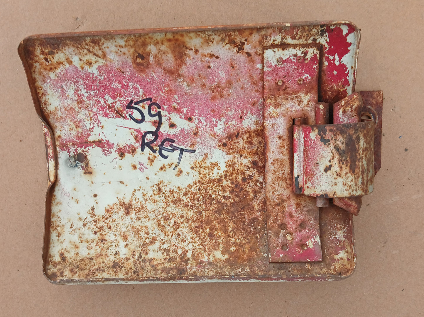1959 Ford Skyliner Retractable Fuel Door