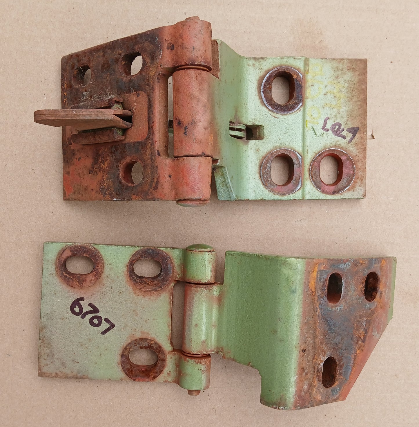 1967-72 Chevrolet Truck C10 Door Hinges Pair Driver Side