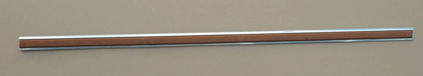 1977-78 Ford Thunderbird door trim RH with gold inlay
