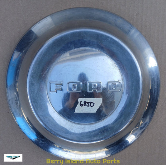 1952 Ford Hub Cap Customline Crestline