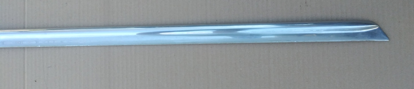 1954 Ford 2d left rear quarter trim