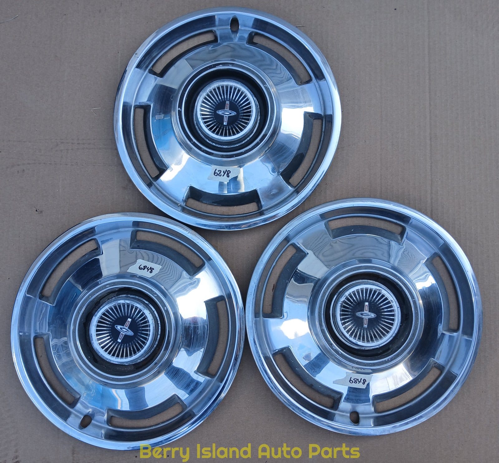 1960-63 Chevrolet Corvair Wheel Covers Lot of 3 13inch
