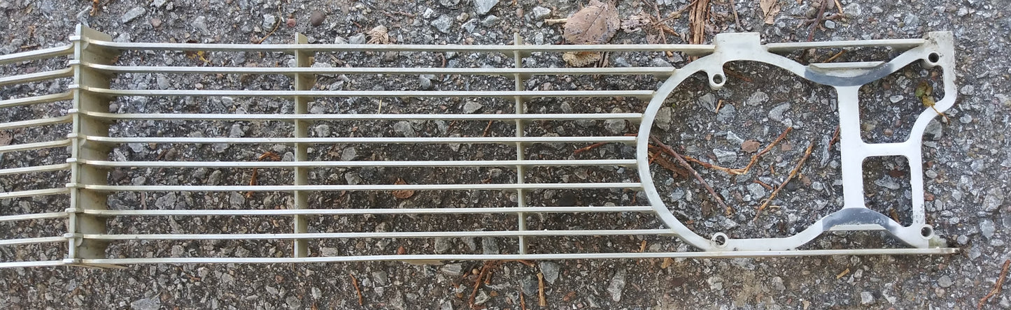 1962 Oldsmobile Grille Dynamic 88 98 Starfire OEM