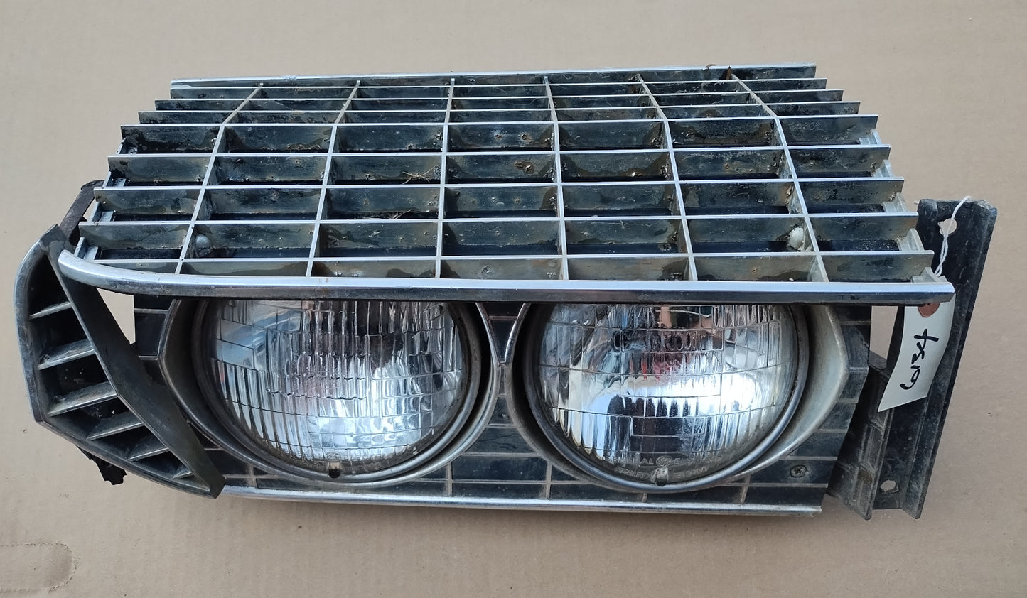 1967 Ford Thunderbird Retractable Headlight Assembly Passenger Side