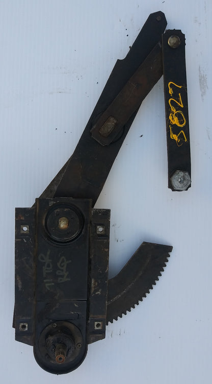 1971 Ford Torino 2DHT window regulator right rear quarter