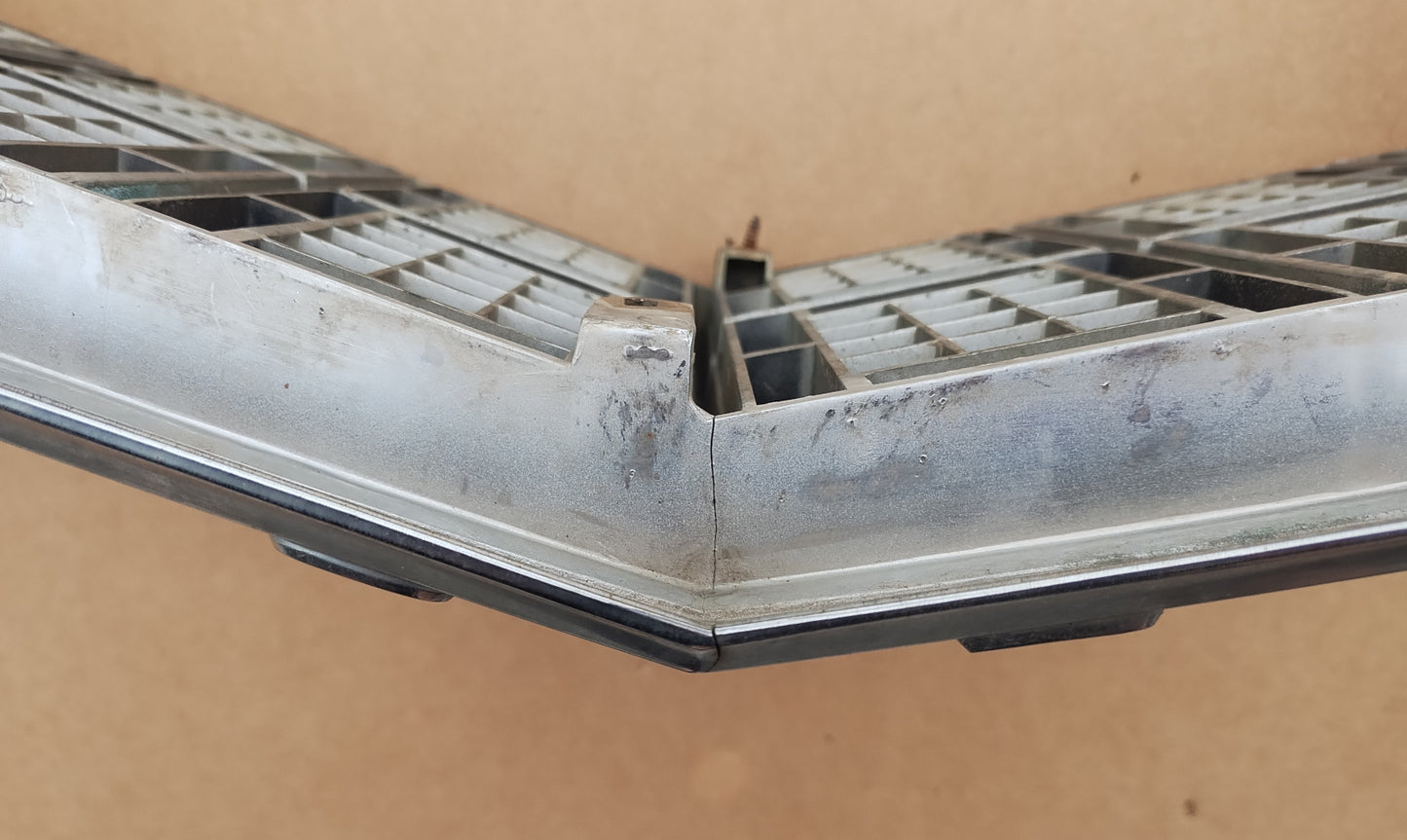 1976 Ford Gran Torino Elite grille