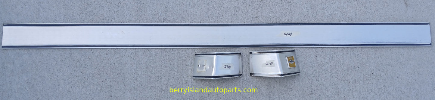 1978 Chevrolet GMC Truck Rear Cab Beltline Trim