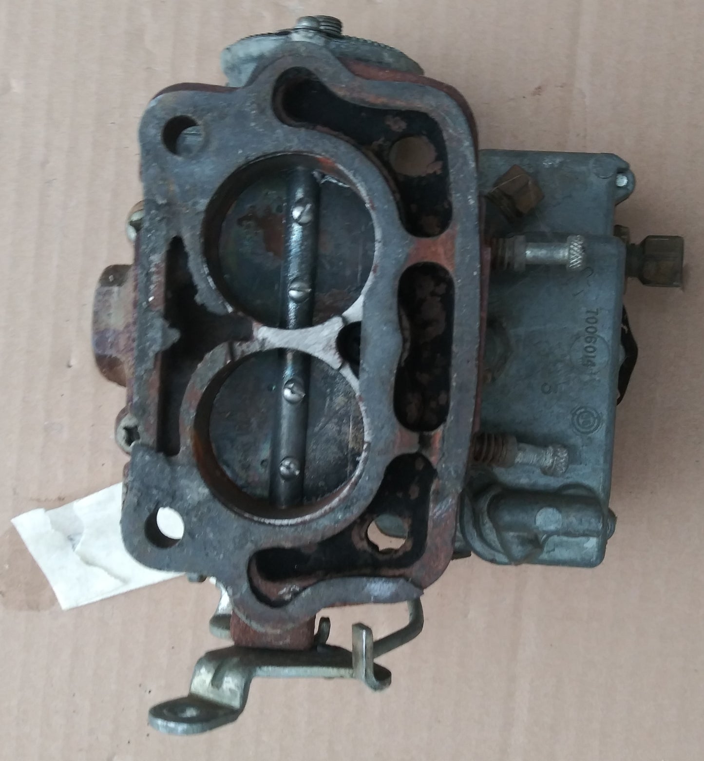 GM Rochester 2 barrel carburator