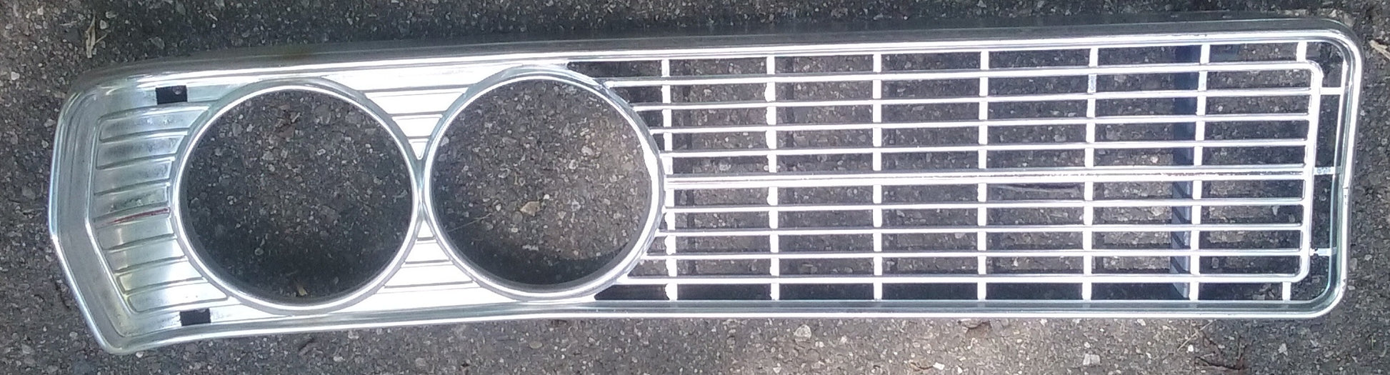 1968 Ford Galaxie Custom Ranch Wagon grille pair