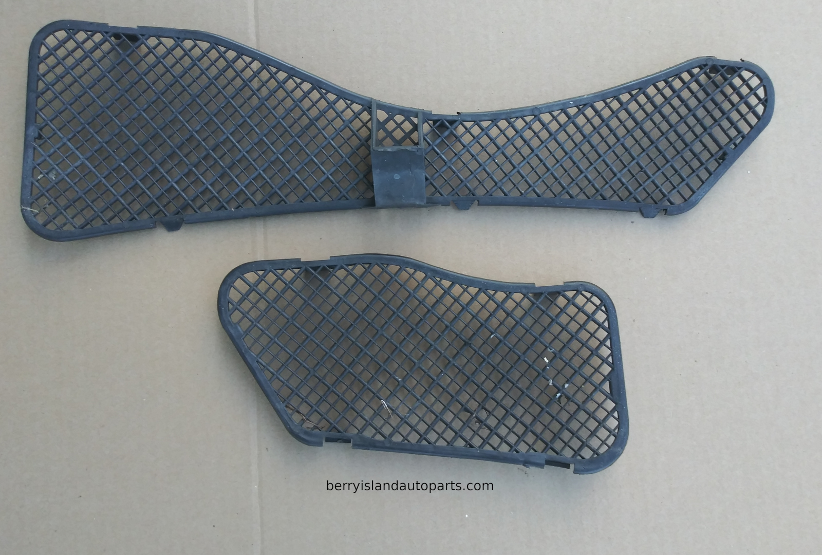 1972-76 Ford Torino Ranchero Cowl Vent Screens Cougar LTDII Thunderbird